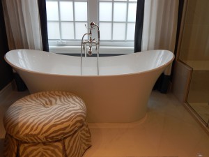 bathtub-902362_640